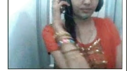 ஏதீனா பாலோமினோ ஜேம்ஸ் சிறிய மார்பகங்கள் டீன்