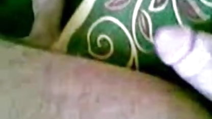 - என் கொம்பு வளர்ப்பு சகோதரி என் காதலனால் பிடிக்கப்படுகிறார் சரியான ஆபாச