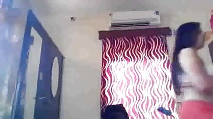 கவர்ச்சியான உச்சரிப்பு செக்ஸ் வீடியோ முலைக்காம்புகள்