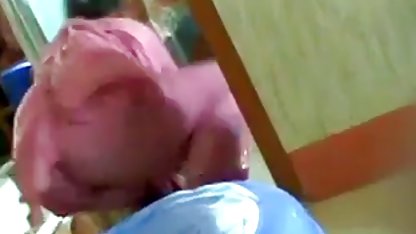 ஒரு டில்டோ நடாலியா ஸ்டாரைத் துளையிடுவது ஒரு பூனம் பாண்டே செக்ஸ் பொம்மையுடன் ஒரு கடினமான இணைப்பால் அவளை அடைக்கிறது!