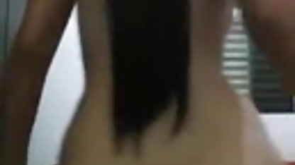 என் இரண்டு கைகள் யோனியில் விடுதல் புண்டையை ஃபக்