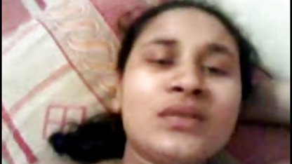 ஒரு பெண் விபரீதத்தைத் ஆபாச நடிகை தேடுகிறாள்