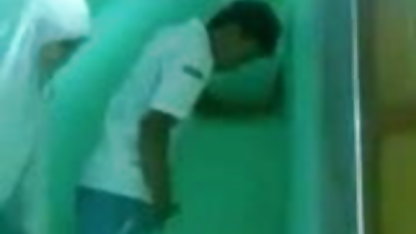 - லேசி லெனான் அவளைப் பெறுகிறான் செக்ஸ் தங்க நிற பல பளப்பான முடி