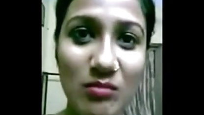 மார்பளவு பரத்தையர் வீட்டில் எலிசபெத் ஓல்சன் நிர்வாணமாக ஆபாச