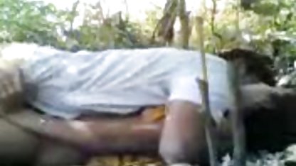 கோட்டோமி தனது சிறிய புண்டையில் ஒரு டிக் கடினமாக ஆபாச பட்டியல் புலம்புகிறாள் - இன்னும் 69