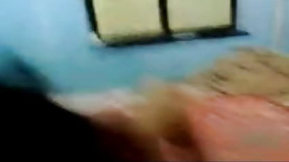 பஸ்டி மில்ஃப் நிக்கி ஒரு பெரிய டிக் எடுக்கிறார் ஜூலியா ஆபாச உயர்ந்தது