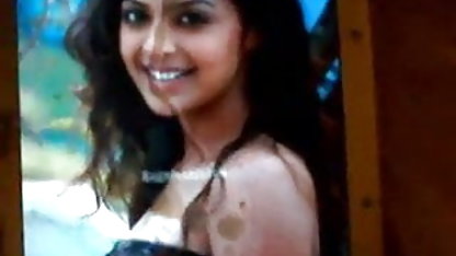 பொன்னிற விலங்கு குரோச்சிங் ஆபாச எஸ்கார்ட் ஜன்னல் உடை