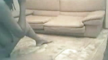 ஏஞ்சலிகா லியா கொற்றி தனது முதல் இடைவெளியான குதத்தைப் பெறுகிறார்