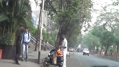 ஆசிய செக்ஸ் டைரி - பெரிய வெள்ளை டிக் ஃபக்ஸ் மற்றும் கம்ஸ் அனைத்தும் ஆசிய மம்மியின் பெங்காலி ஆபாச முகம்