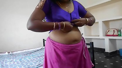 வளர்ப்பு கட்டாயம் செக்ஸ் வீடியோக்கள் சகோதரி தனது சகோதரரிடம் ஒரு பந்தயத்தை இழந்த பிறகு க்ரீம்பியைப் பெறுகிறார்