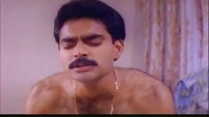 ஆமி ப்ரூக் அதை குளியலறை ஆபாச கடினமாகவும் கழுதையிலும் நேசிக்கிறார்.
