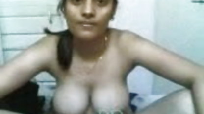 லெஸ்பியன் நேராக உணர்ச்சி ஆபாச மயக்குகிறார்