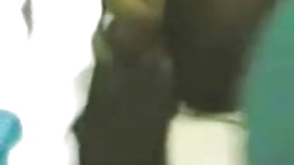 மெய்நிகர் தடை எல்சா ஜீன் ஆபாச - பஸ்டி லூசி சகோதரரின் கடின சேவலை சவாரி செய்கிறார்
