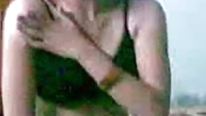 பப்பில் இலவச ஆபாச செக்ஸ் பட் மில்ஃப் சாரா ஜே தனது ஈரமான அடைத்த தொப்பியைப் பெறுகிறார்!