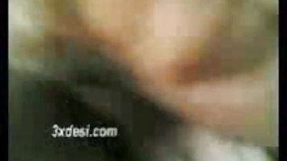 மெலனி ஹிக்ஸ் தனது இறுக்கமான முட்டாள் சன்னி லியோன் நிர்வாண அடைக்கப்படுகிறது