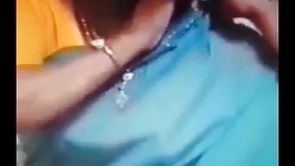 எல்சா ஜீனுடன் எண்ணெய் பூசப்பட்ட மசாஜ் ஃபக் சிறிய மார்பகங்கள் மற்றும் முக