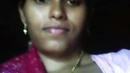 ஒரு சகோதரனின் சாரா ஜே ஆபாச பரிசைக் காதலிக்கிறார். 82858