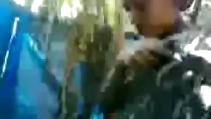 பூர்வீக அமெரிக்க மனைவி கணவரை வீட்டில் செக்ஸ் ஏமாற்றுகிறார்