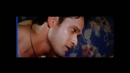 முஸ்ஸி 002 பென் 10 அடிப்பது