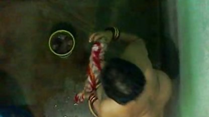 தோல் - பெரிய லத்தீன் மில்ஃப் ரேச்சல் ஸ்டார் ஒரு புகை ஆபாச காட்டு தொட்டியில் செல்கிறார்