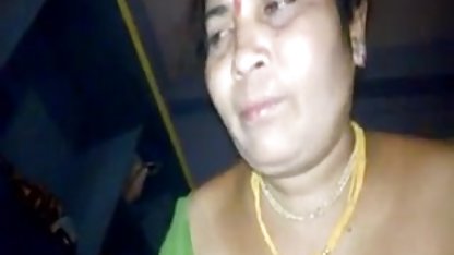- பூனம் பாண்டே செக்ஸ் கிறிஸ்டி ஸ்டீவன்ஸ் ஒரு பெரிய டிக், பெரிய மார்பகங்களைப் பார்க்கிறார்