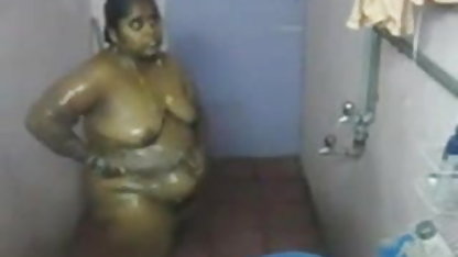 லிட்டில் ராண்டி ஒரு மழைக்குப் பிறகு தனது முதல் குதிரை செக்ஸ் வீடியோ குத செக்ஸ் பெறுகிறார்