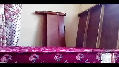 கவர்ச்சியான டீன் மியா கலீஃபா டீப்ரோட் பெரிய செல்வமாக குழாய் தனியா